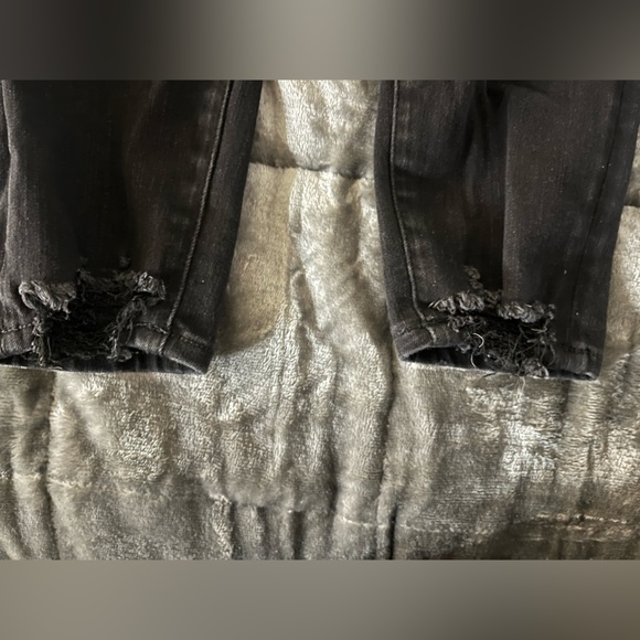 American Eagle black curvy hi rise jegging crop - Picture 4 of 7